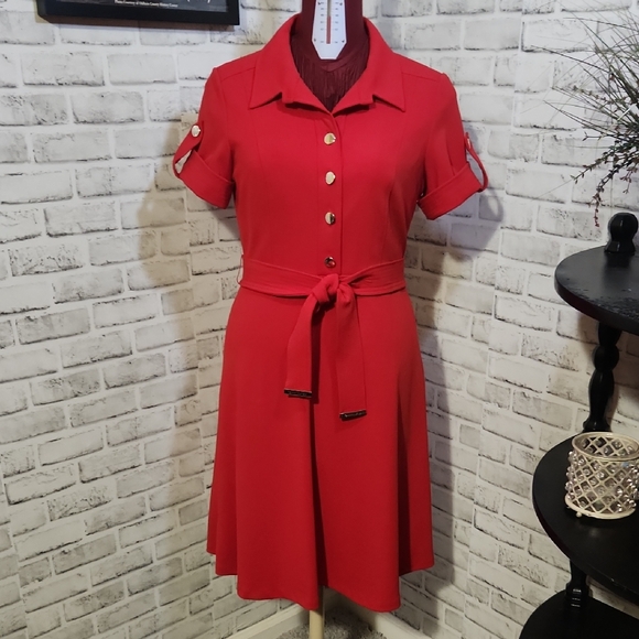 Elegant Red Button-Up Dress - Picture 1 of 11